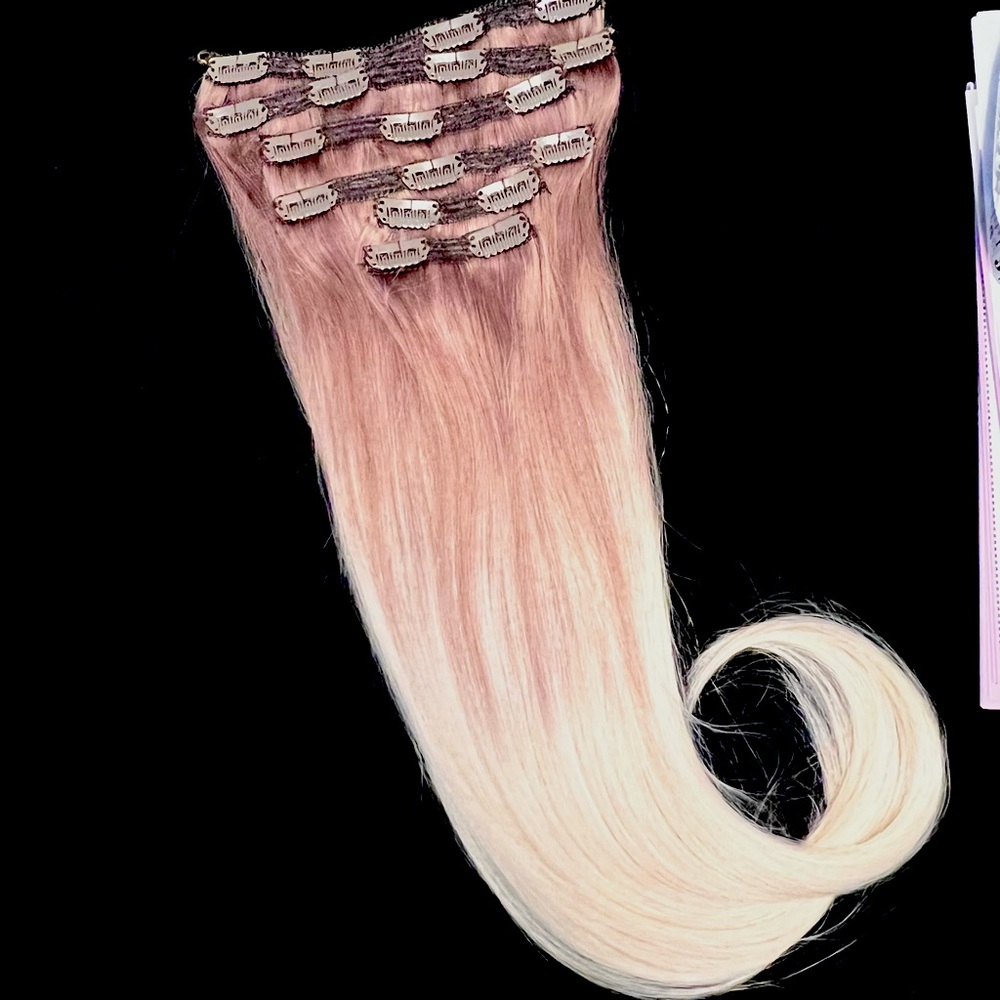 Clip Ins 100% Human Remy Hair Extensions Color Light Blonde/Platinum blonde 22”